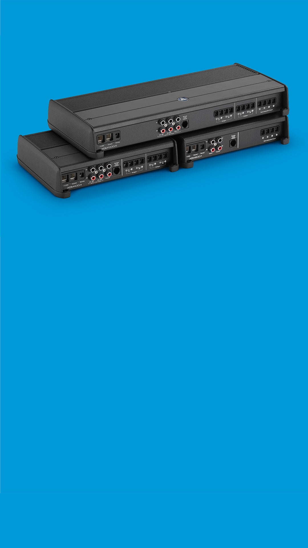 Two rows of XDM amplifiers stack on top of each other.