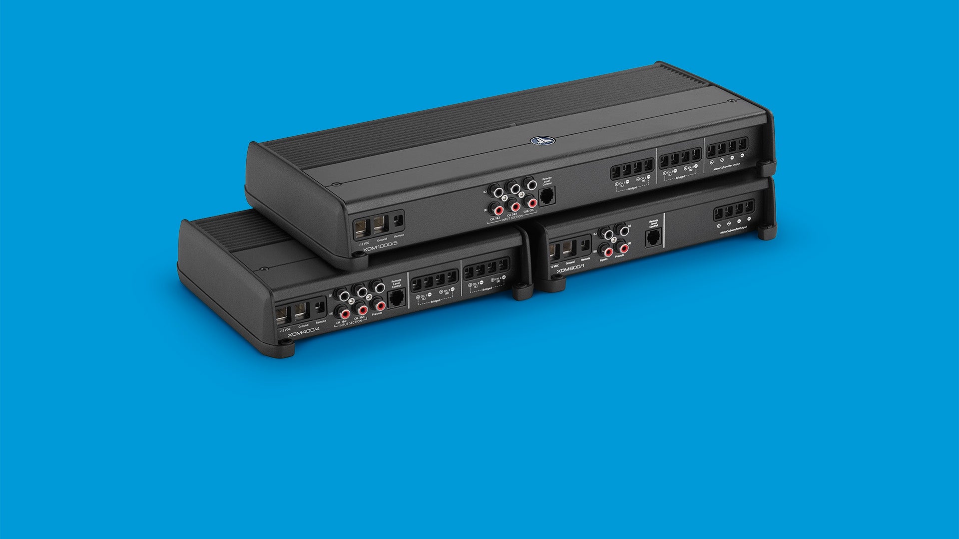 Two rows of XDM amplifiers stack on top of each other.
